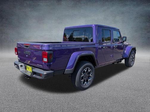 Reign 2026 Jeep Gladiator Sahara 4x4