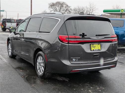 2021 Chrysler Pacifica Touring L