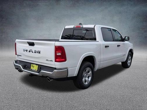 Bright White Clearcoat 2026 RAM 1500 Big Horn/Lone Star