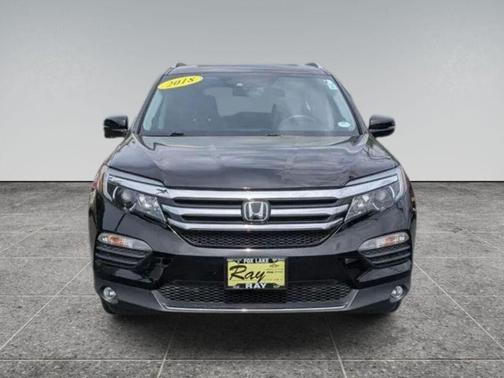 Crystal Black Pearl 2018 Honda Pilot Touring
