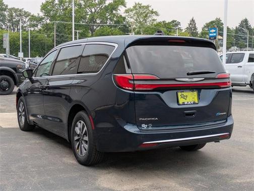 2025 Chrysler Pacifica Hybrid Select