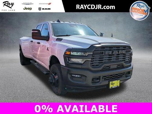 Bright White Clearcoat 2026 RAM 3500 Tradesman Crew Cab 4x4 8' Box