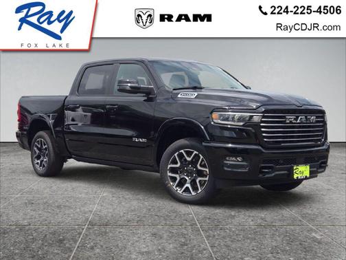Diamond Black Crystal Pearlcoat 2026 RAM 1500 Laramie
