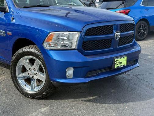 Blue Streak Pearlcoat 2017 RAM 1500 Express