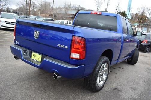 Blue Streak Pearlcoat 2017 RAM 1500 Express