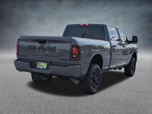 Ceramic Gray Clearcoat 2026 RAM 2500 Big Horn Crew Cab 4x4 6'4' Box