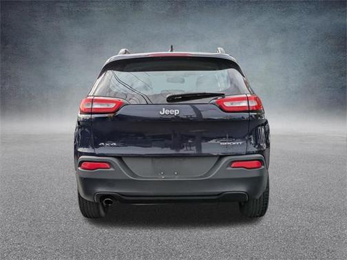 2016 Jeep Cherokee Sport