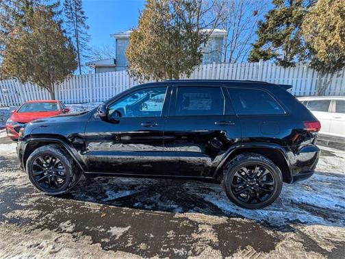 2021 Jeep Grand Cherokee Laredo