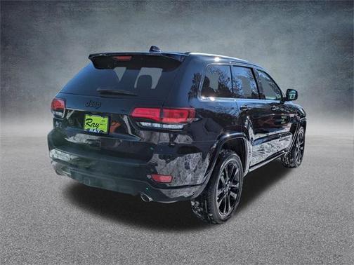 2021 Jeep Grand Cherokee Laredo