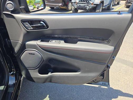 DB Black Clearcoat 2026 Dodge Durango GT Premium AWD HEMI V8