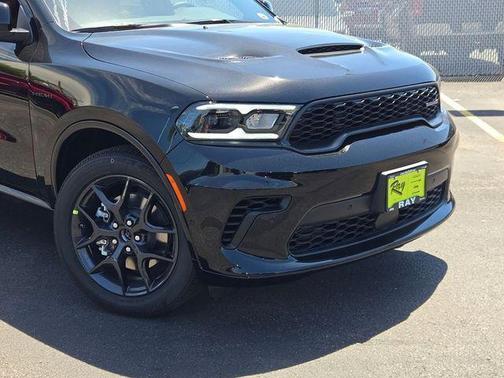 DB Black Clearcoat 2026 Dodge Durango GT Premium AWD HEMI V8