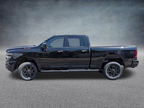 Diamond Black Crystal Pearlcoat 2026 RAM 2500 Lone Star Crew Cab 4x4 6'4' Box