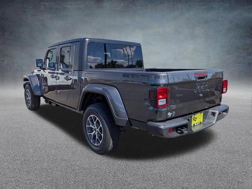 Granite Crystal Metallic Clearcoat 2026 Jeep Gladiator Sport S