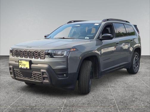 Sting-Gray Clearcoat 2026 Jeep Cherokee Laredo 4x4