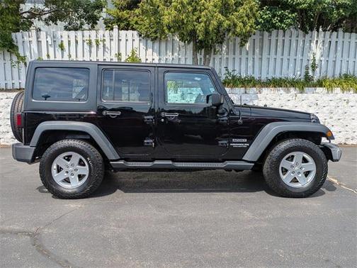 2016 Jeep Wrangler Unlimited Sport