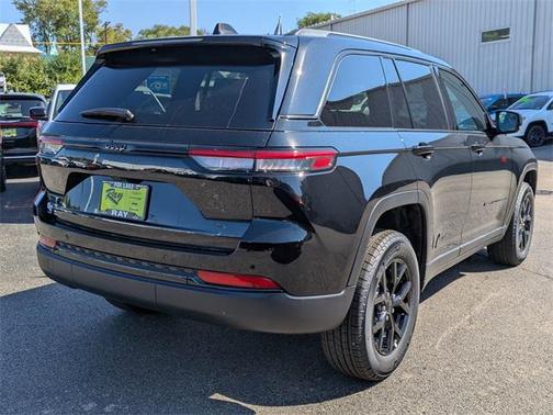 2025 Jeep Grand Cherokee Altitude