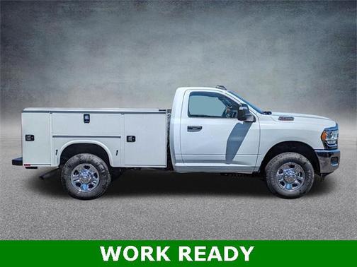 2024 RAM 3500 Tradesman Regular Cab 4x4 8' Box