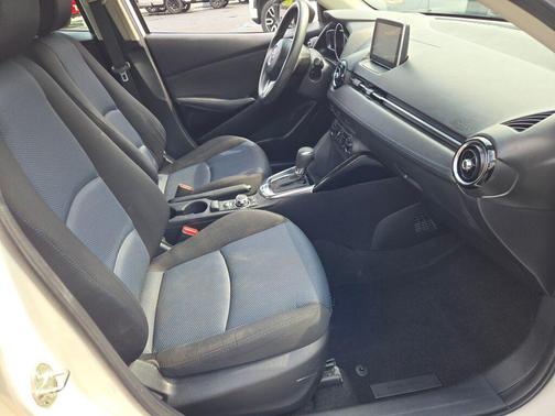 Frost 2017 Toyota Yaris iA Base