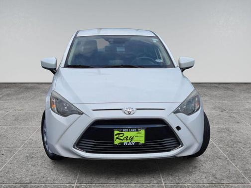Frost 2017 Toyota Yaris iA Base