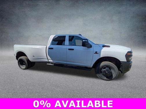Bright White Clearcoat 2026 RAM 3500 Tradesman Crew Cab 4x4 8' Box