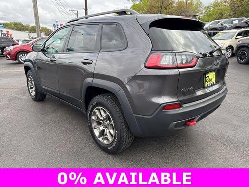 Granite Crystal Metallic Clearcoat 2020 Jeep Cherokee Trailhawk