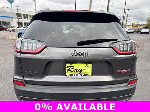 Granite Crystal Metallic Clearcoat 2020 Jeep Cherokee Trailhawk