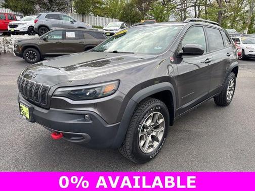 Granite Crystal Metallic Clearcoat 2020 Jeep Cherokee Trailhawk