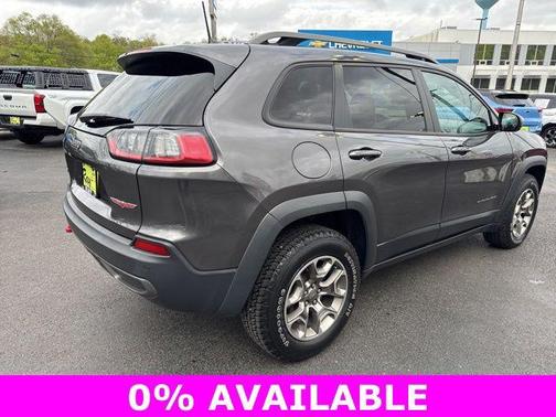 Granite Crystal Metallic Clearcoat 2020 Jeep Cherokee Trailhawk