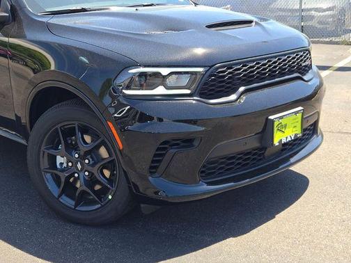 DB Black Clearcoat 2026 Dodge Durango GT Plus