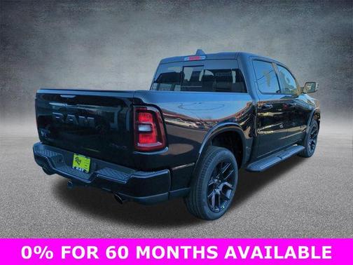 Diamond Black Crystal Pearlcoat 2026 RAM 1500 Laramie