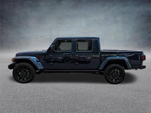 2025 Jeep Gladiator Nighthawk