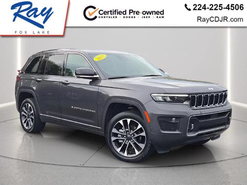 Baltic Gray Metallic Clearcoat 2023 Jeep Grand Cherokee Overland