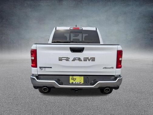 Bright White Clearcoat 2026 RAM 1500 Big Horn/Lone Star