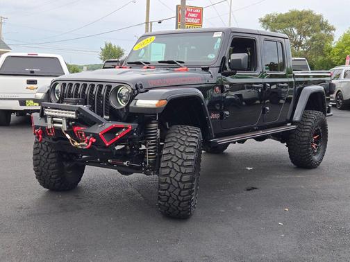 Black Clearcoat 2023 Jeep Gladiator Rubicon