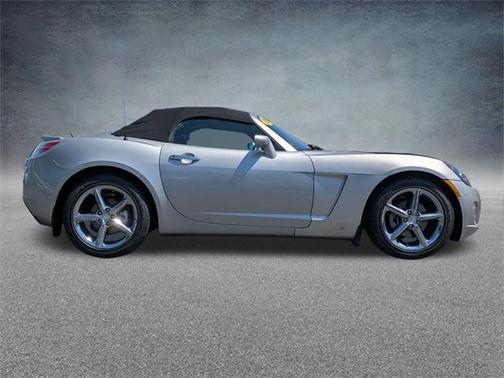 2009 Saturn Sky Red Line