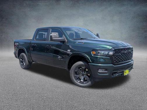 Serrano Green Metallic 2026 RAM 1500 Big Horn/Lone Star