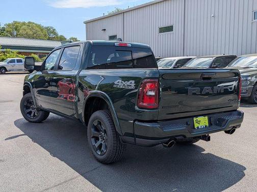 Serrano Green Metallic 2026 RAM 1500 Big Horn/Lone Star