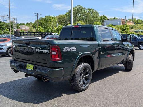Serrano Green Metallic 2026 RAM 1500 Big Horn/Lone Star