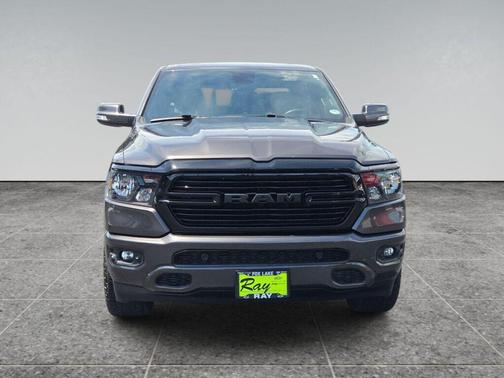 Granite Crystal Metallic Clearcoat 2020 RAM 1500 Big Horn/Lone Star