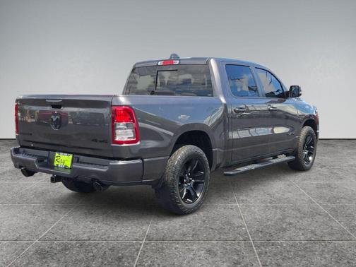 Granite Crystal Metallic Clearcoat 2020 RAM 1500 Big Horn/Lone Star