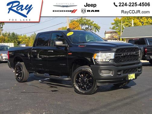 Diamond Black Crystal Pearlcoat 2021 RAM 2500 Tradesman Crew Cab 4x4 6'4' Box