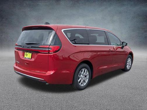 Red Hot Pearlcoat 2027 Chrysler Pacifica L