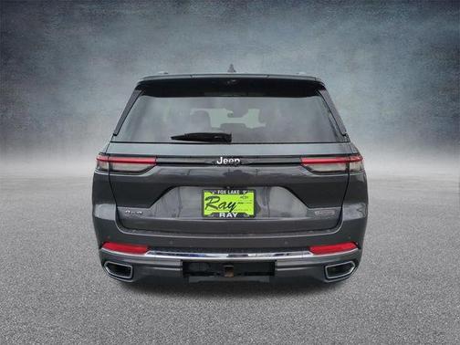 2022 Jeep Grand Cherokee Overland
