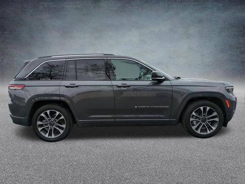 2022 Jeep Grand Cherokee Overland
