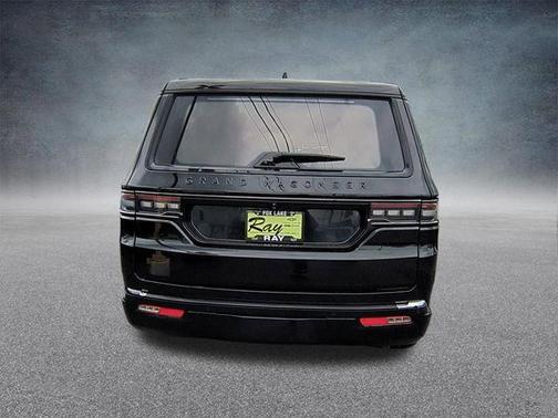 Diamond Black Crystal Pearlcoat 2024 Jeep Grand Wagoneer Series II 4x4