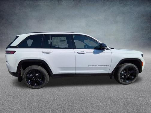 2025 Jeep Grand Cherokee Altitude