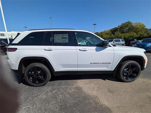2025 Jeep Grand Cherokee Altitude