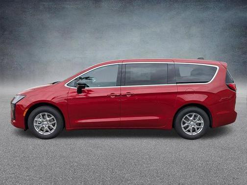 Red Hot Pearlcoat 2027 Chrysler Pacifica L