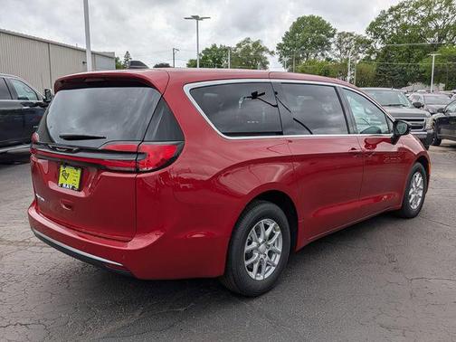 Red Hot Pearlcoat 2027 Chrysler Pacifica L