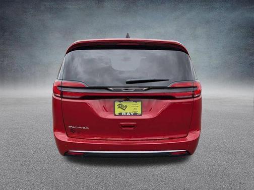 Red Hot Pearlcoat 2027 Chrysler Pacifica L